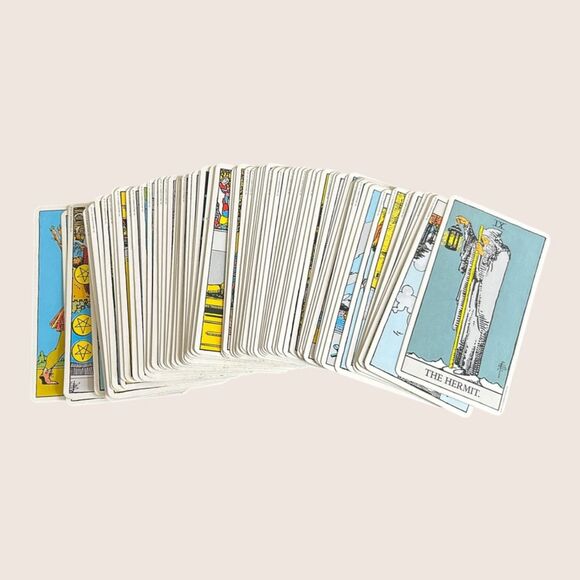 🃏 RIDER WAITE TAROT CARDS COMPLETE DECK GENTLY USED NO BOX - Picture 1 of 2